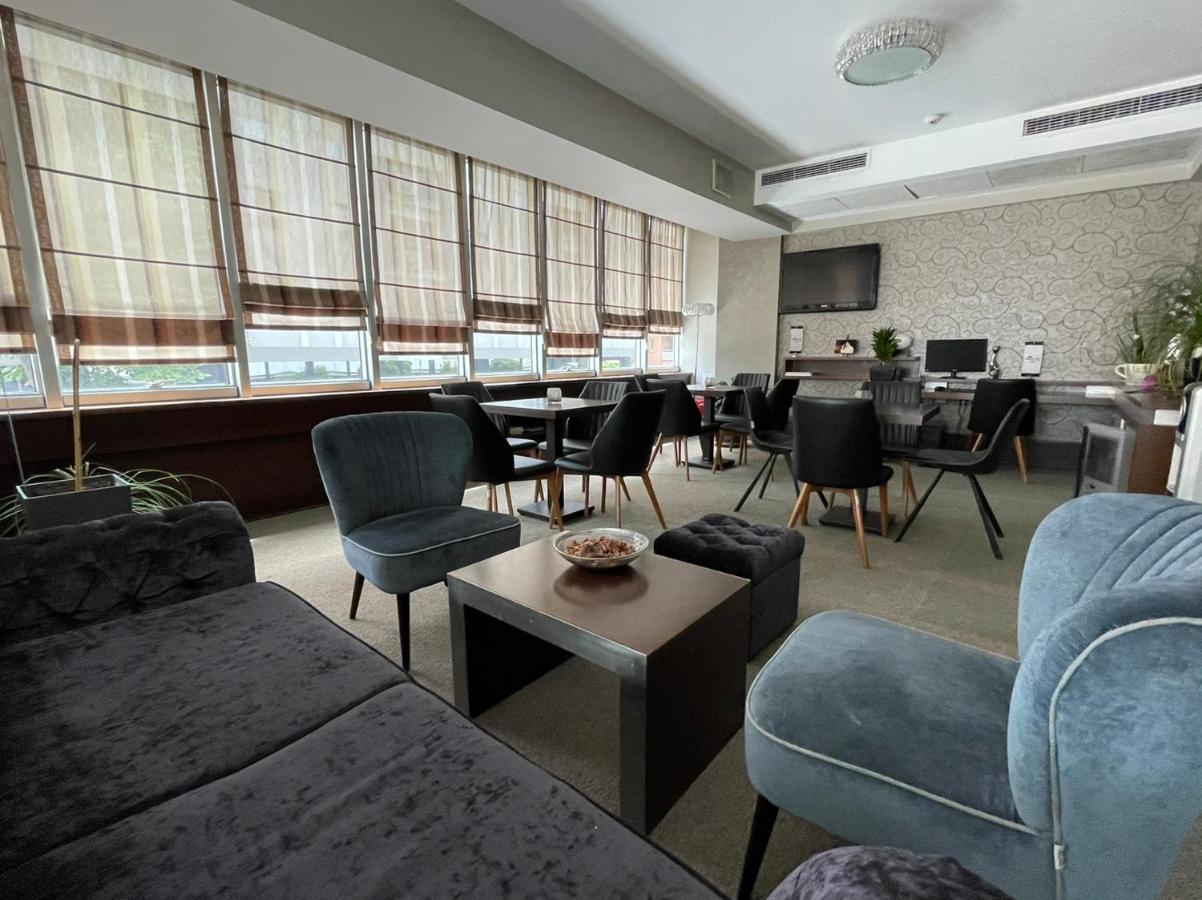 Queen's - Zebra Centre Hotel 4*