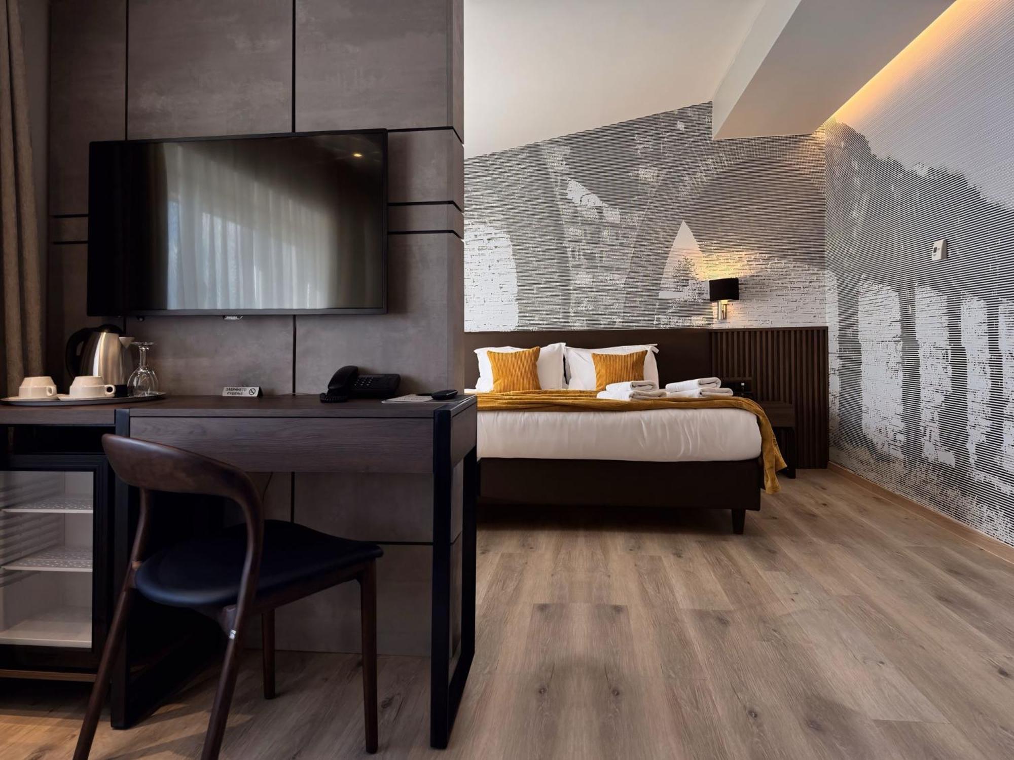 Queen's - Zebra Centre Hotel